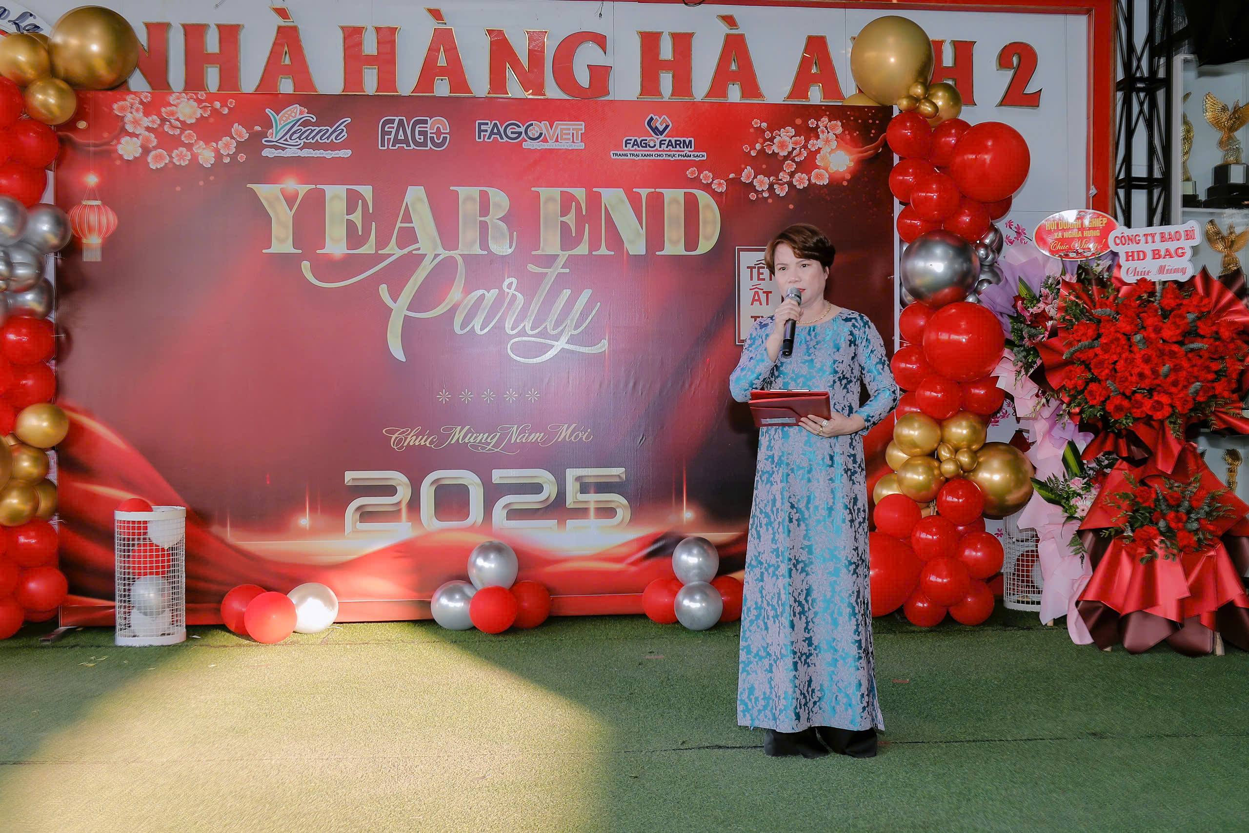 Tiệc tất niên